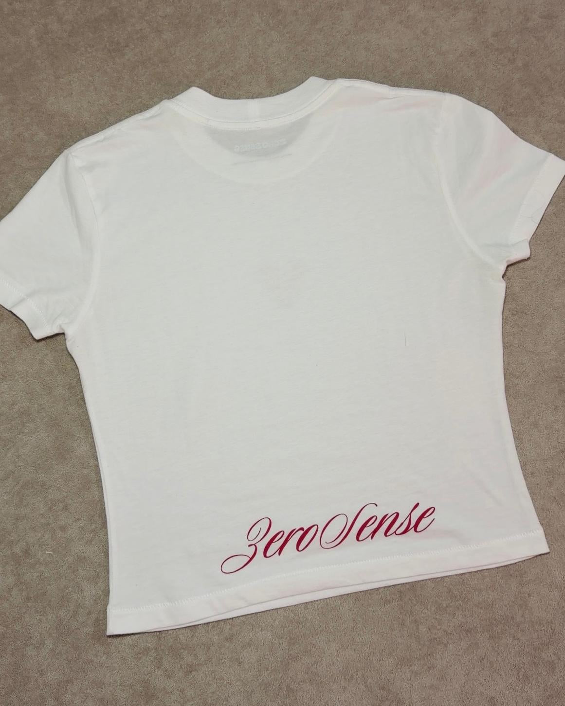 tricou alb bodycon usor transparent streetwear zero sense cu text rosu 